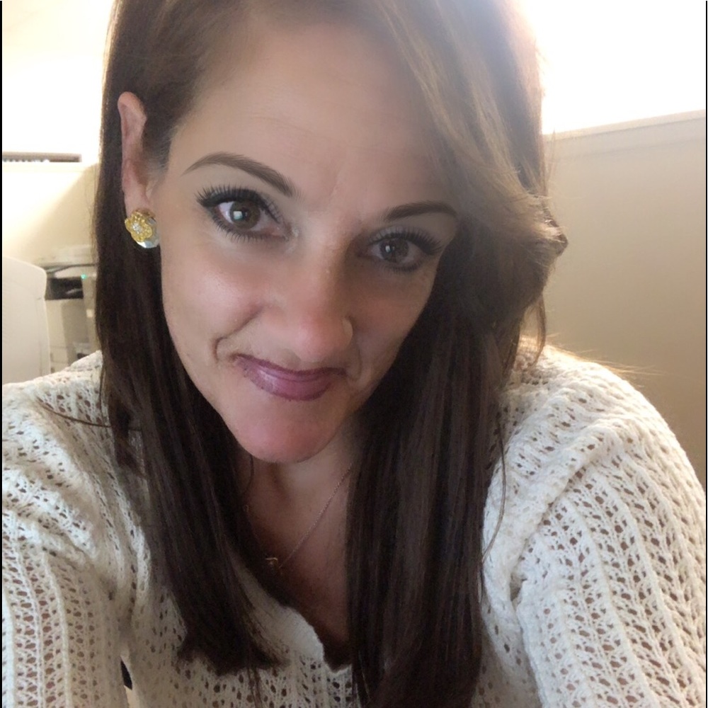 Meet your Posher, Jacqueline